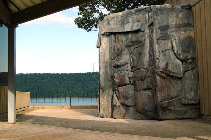 Unnecessary Memorial: Palisade II